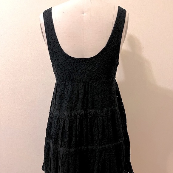 New Guess lace/ embroidery dress - Picture 6 of 7